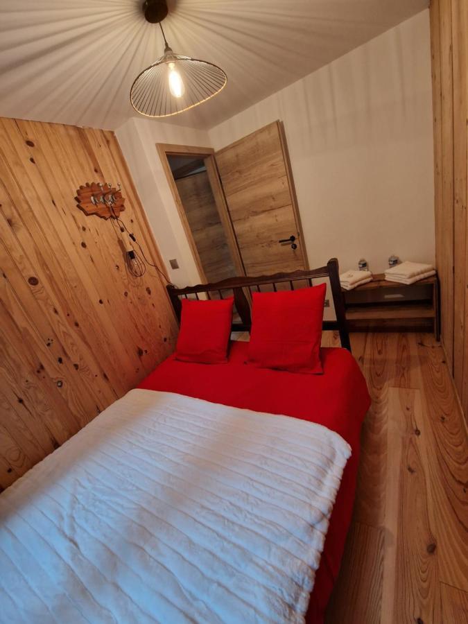 Chalet De La Foret 1 A 6 Pers Saint-Sauveur  Εξωτερικό φωτογραφία